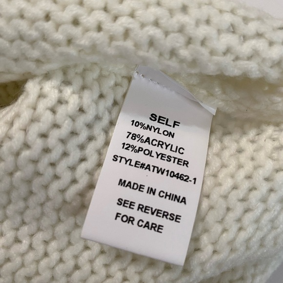 Andthewhy Silver leopardCheetah print sweater with balloon sleeve. Oversized fit - Picture 10 of 16